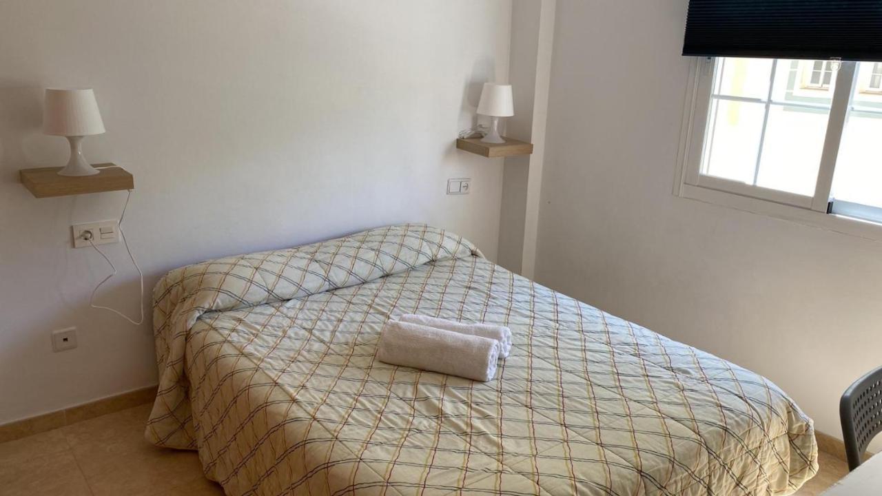 Habitacion Grande Con Bano Privado En Coin A 30Km De La Playa エクステリア 写真